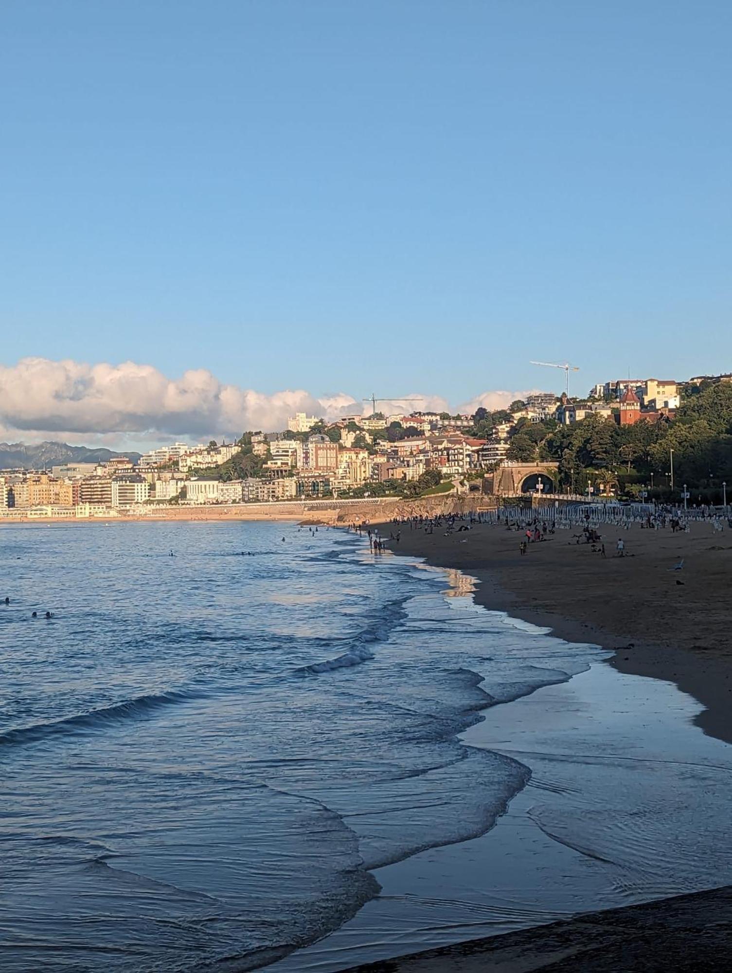 New Apartment & Terrace. Steps To Ondarreta Beach Añorga-Lugariz Εξωτερικό φωτογραφία